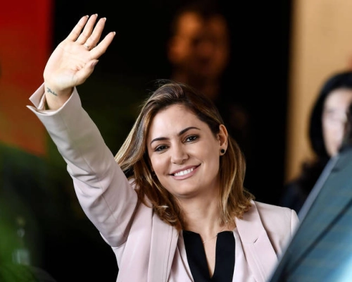 Michelle acusa Flávio de humilhação, e detalha ataques contra sua filha
